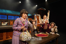 창작뮤지컬 식구를 찾아서 웃다가 뭉클해지는 따뜻한 겨울뮤지컬