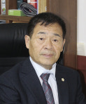 생활법률 길잡이 역할 수행, 법률 도움이 필요한 소외계층에 기부 봉사도