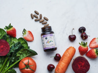 마켓컬리 설 선물 홍삼 줄고 비타민 늘어