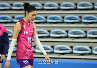 [포토]고개떨군 흥국생명 김연경