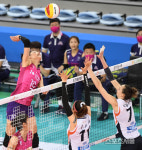 [포토] 흥국생명 김연경, 안간힘을 다해!