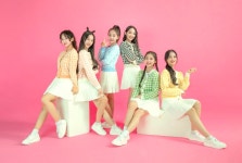 한지일, 생애 첫 뮤비 출연...파스텔걸스 손님온다 카메오 등장