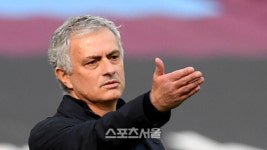 스페셜 원 무리뉴 감독 AS로마 사령탑에 스페셜 했다