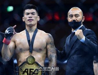 AFC 웰터급 챔프로 등극한 고석현, 김재영을 꺾고 미들급 챔피언도 차지하겠다!