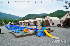 [양기자의 똑똑여행] 아이와 시작하는 첫 캠핑은 아쿠아마린글램핑에서