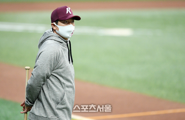 LA 다저스 김혜성, 유격수로 시범경기 활약 중