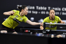 탁구신동 신유빈은 웃고, 에이스 전지희는 울었다 [아시아선수권]