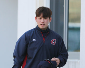 ‘주목하라’ 롯데의 영건 삼총사, 최준용·김진욱·이민석