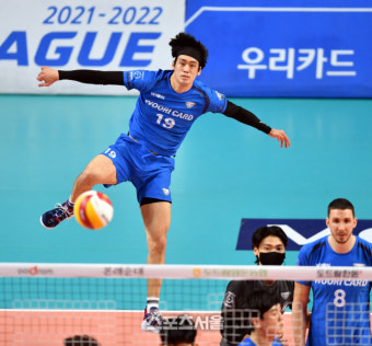 '스파이크 서브' 이강원[포토]