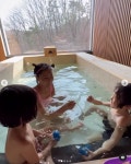 내 사랑이야, 비켜! 열애 김나영, 아들들과 남친 마이큐 애정다툼이 진심인데? [★SNS]