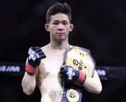 ‘ROAD TO UFC’에 출전하는 더블지FC 챔프 박현성, 야수 같은 박현성은 UFC가 주목해야 할 선수!...