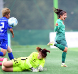 [포토] 위덕대 백진주 골키퍼에 걸리고 말았어