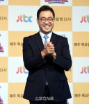 이만기, '동네 한 바퀴-시즌2' 새 진행자 낙점…7월 23일 첫방[공식]