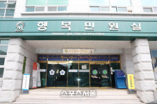 화순군, 전국 최초로 민원실 팀장 전원 민원창구 전면 배치