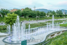 [포토] 의왕시 학의천 분수대