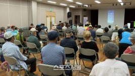 진안군복합노인복지타운 노인복지관, 스마트폰교육 진행