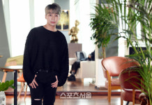 일본투어 앞둔 가수 원주, 갤러리카페 피카디리에서 매력 발산 중! [포토]