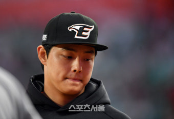 티끌만 한 오점도 남기기 싫은 '슈퍼루키' 문동주 