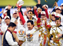 MVP야구교실진 | 짐승이 MVP로 [포토]