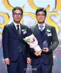 [포토]박범일 변호사, 서울석세스대상 외국인인권 법률서비스대상 수상