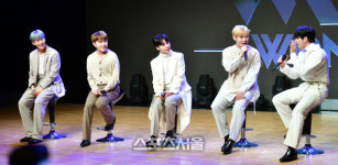 꿈=노래방 대통령 위앤유, 2AM·비투비 이을 감성그룹 노린다[SS현장]