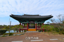 비둘기 숲에 깃든 2200여 년 역사의 향기···영암 ‘구림마을’