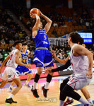 슈팅은 무리지? 김시래[포토]