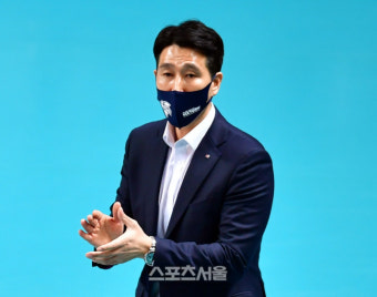 연패 끊고 울컥한 한국전력 권영민 감독 