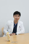 [SS인터뷰]부산 초빙 진료온 힘찬병원 신경외과 전문의 이동찬 원장과 허준영 원장 지역민에게 척추 비수술 치료 강화 나설 것