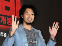 [포토]아오키 무네타카, 대외비 보러 왔어요!