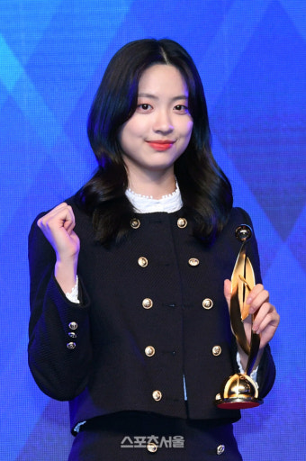 [포토]WKBL 신인왕 박소희, 미모 뽐내며...