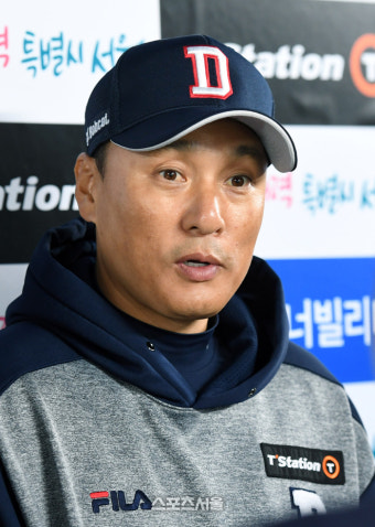 [포토]NC와의 홈 경기 앞둔 두산 이승엽 감독