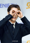 [포토]‘오! 영심이’의 왕경태 역 맡은 동해, 안경 대신...