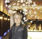 외식사업가의 화려한 변신...광고물 제작, 태양광발전까지 영역 확장