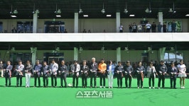 [포토]최승준 정선군수, “골프의 대중화 및 지역 경제 활성화에 큰 도움을 줄 것”...정선골프연습장 개장식