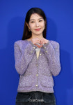 [포토]부드러운 미소로 하트 만들어 보이는 보아