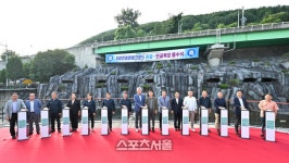 [포토]정선군,지장천 경관데크로드 인공폭포 통수식