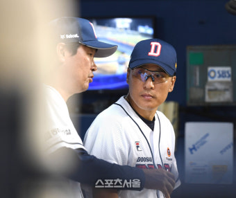 [포토] 이승엽 감독 '오늘도 지면 안되는데'