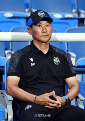 [포토]플레이오프 앞둔 인천 조성환 감독