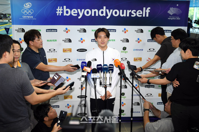 김우민, 2025시즌 국가대표 선발전 자유형 1500m 우승에 주목