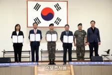 신영와코루명동사업장 | [포토]신영재 홍천군수, 군장병의 성공적인 취업...창업지원 업무협약식 참석