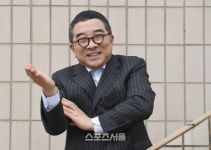 ‘동서양 100인조 오케스트라’ 개최 ‘작은 거인’ 김수철 “40년 음악했지만 빌딩 없어…국악과 맞바꿨다”[SS인터뷰]