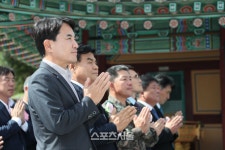 [포토]김진태 강원특별자치도지사, 동해시 삼화사 ‘국행수륙대재 설행’ 참석