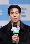 [포토]오늘도 사랑스럽개 출연 소감 밝히는 이현우
