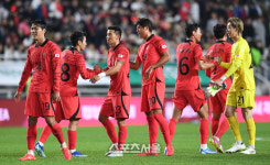 [포토]베트남 상대 6-0 대승 거둔 한국 축구대표팀