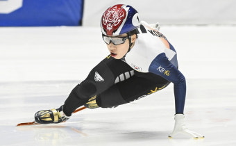 황대헌 男 1500m 금메달, 中 린샤오쥔은 실격...박지원은 1000m 우승, 김길리는 2위 [쇼트트랙 월드컵 1차]