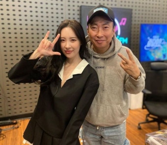 선미, JYP 저격 해명 “뱀뱀과 농담으로 한 말..”→“연애 경험 별로 없다” (라디오쇼) [종합]