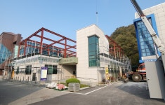 홍천군농업기술센터, 농산물 안전성 분석실 확대 구축