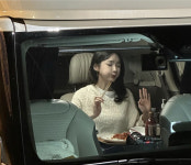 강민경, ‘차에서 술 파티?’ 바쁜 슈퍼스타의 차밥 열 끼