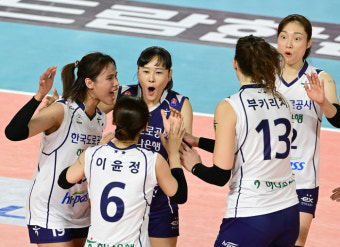 부키리치 31점 ‘하드캐리’ 도로공사, ‘메가X지아’ 버틴 정관장 3-0 완파→감격의 ‘시즌 첫승’[현장리뷰]